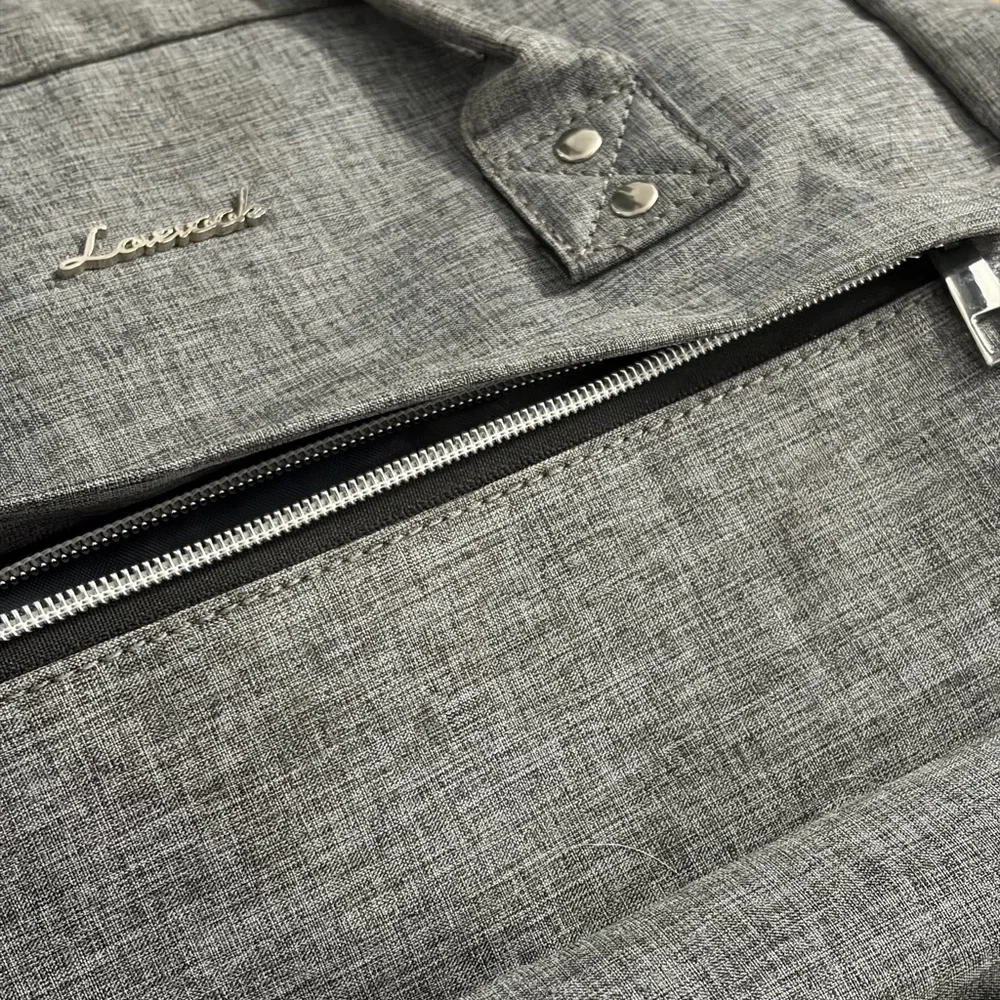Sleek Gray Lovevook Backpack - Picture 8 of 16